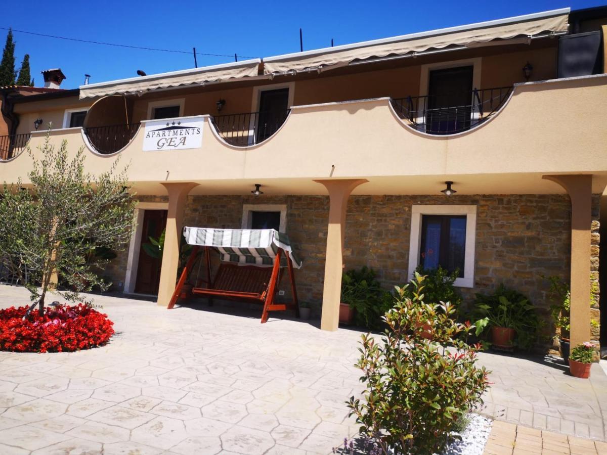 Apartments Gea Lucija Exterior photo
