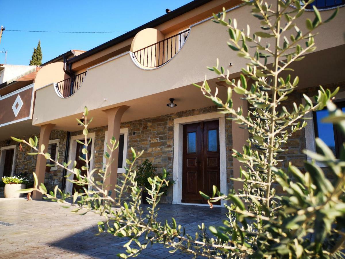 Apartments Gea Lucija Exterior photo